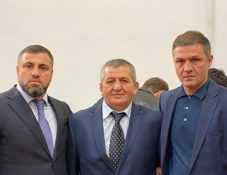Салих Сагидов принес соболезнования семье Нурмагомедовых